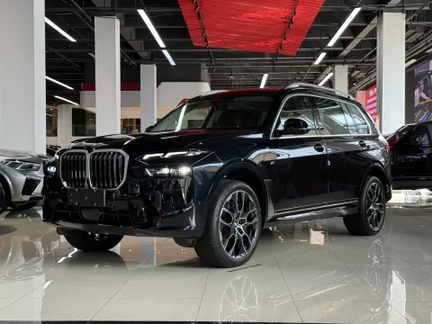 2023 BMW X7,autocango,china used car exporter,china ev exporter,chinese used car exporter,chinese used ev exporter