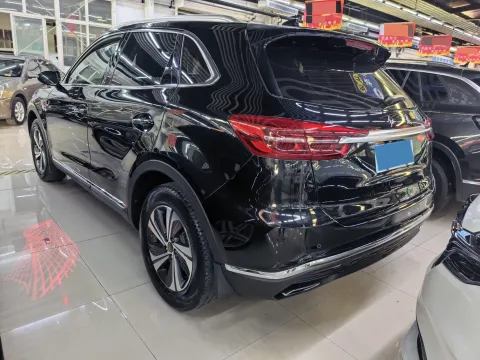 2022 HongQi HS5 2.0T 224HP L4 6AT