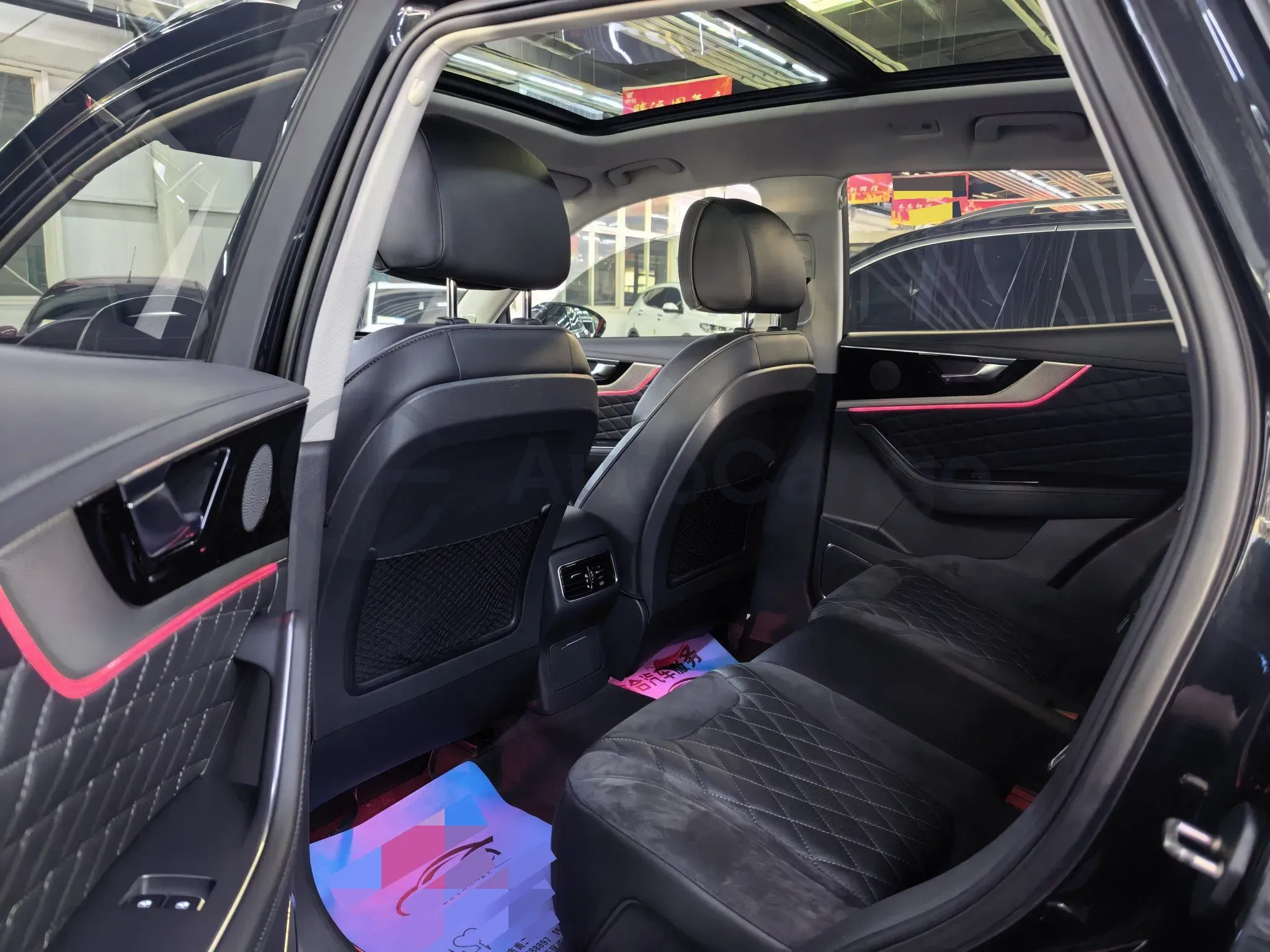 2022 HongQi HS5 2.0T 224HP L4 6AT,autocango,china used car exporter,china ev exporter,chinese used car exporter,chinese used ev exporter
