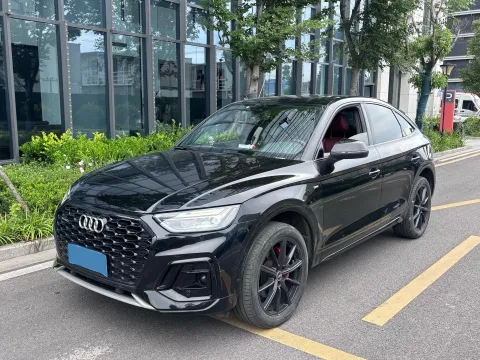 2021 AUDI Q5L SPORTBACK,autocango,china used car exporter,china ev exporter,chinese used car exporter,chinese used ev exporter