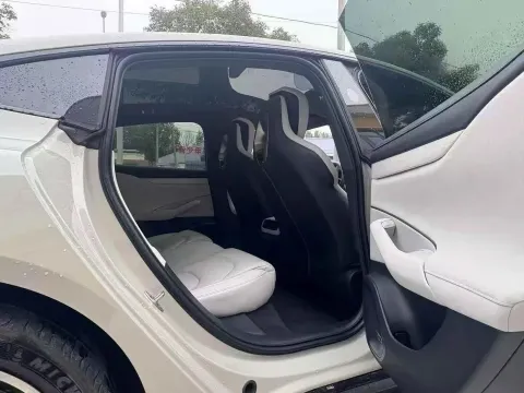 2024 MI SU7 BEV 101KWH,autocango,china used car exporter,china ev exporter,chinese used car exporter,chinese used ev exporter