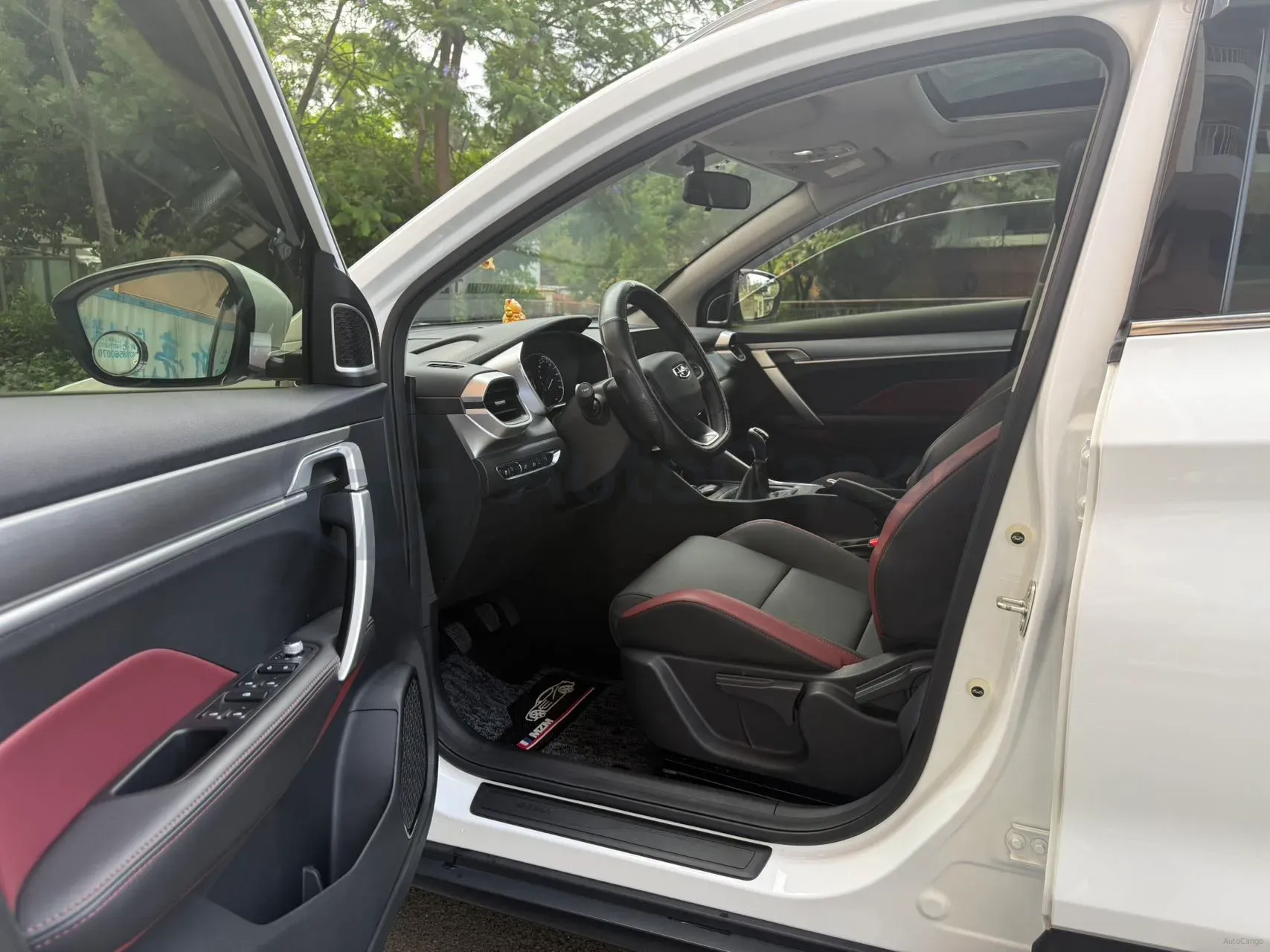 2023 Geely Coolray 1.4T 141HP L4 6MT,autocango,china used car exporter,china ev exporter,chinese used car exporter,chinese used ev exporter