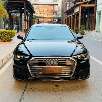 2021 Audi A6L 2.0T 190HP L4 7DCT,autocango,china used car exporter,china ev exporter,chinese used car exporter,chinese used ev exporter