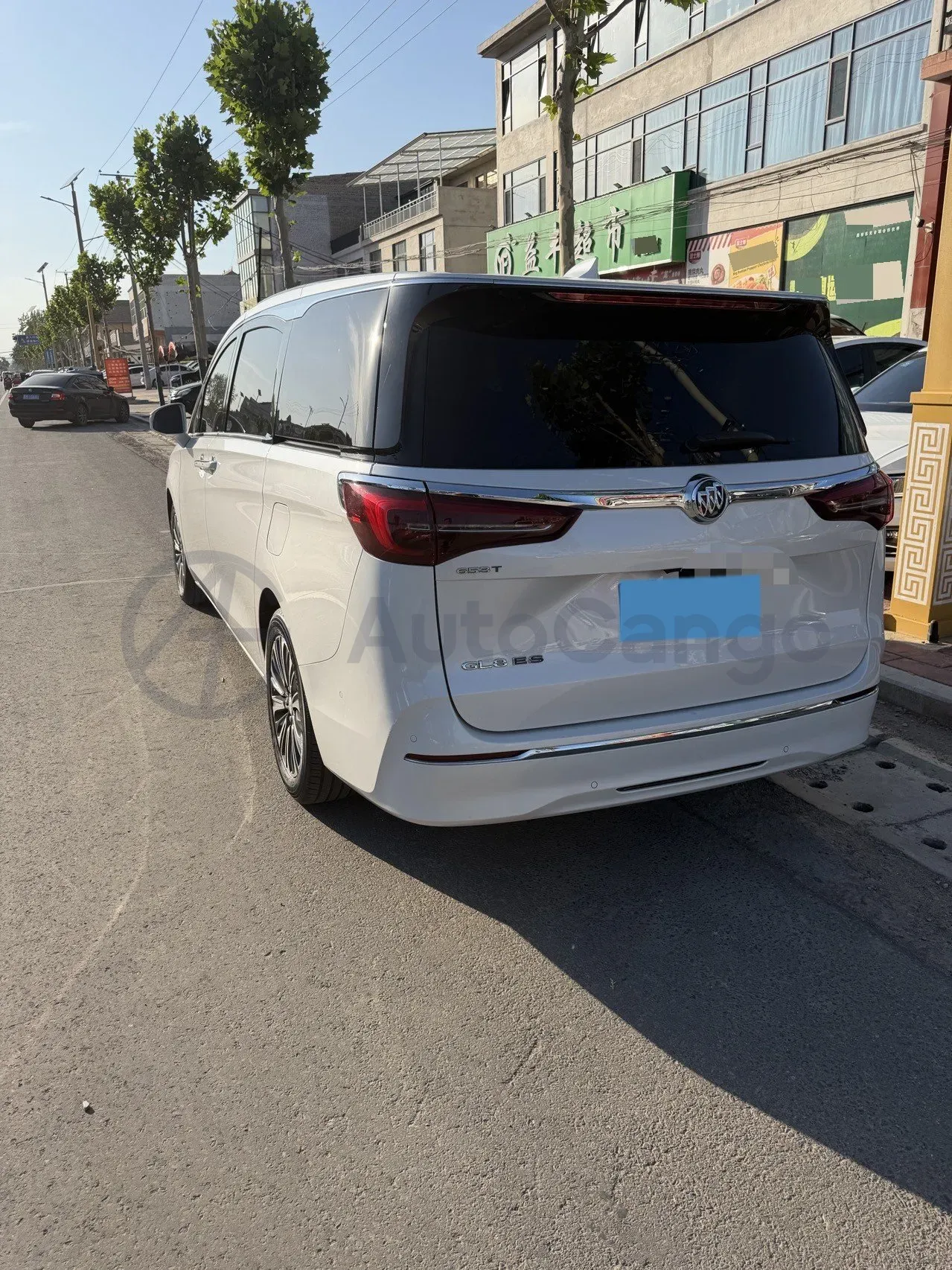 2022 Buick GL8 2.0T 237HP L4 9AT,autocango,china used car exporter,china ev exporter,chinese used car exporter,chinese used ev exporter