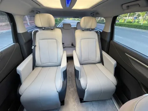 2025 Buick GL8 2.0T 237HP L4 9AT