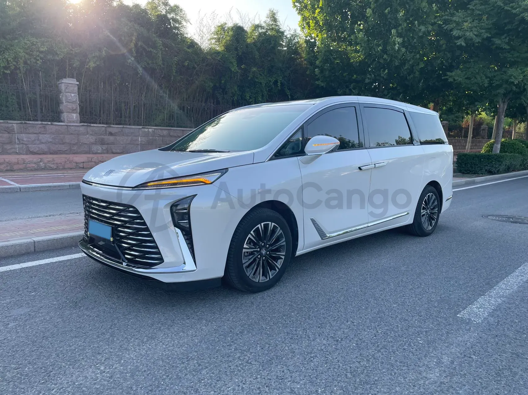 2025 Buick GL8 2.0T 237HP L4 9AT,autocango,china used car exporter,china ev exporter,chinese used car exporter,chinese used ev exporter
