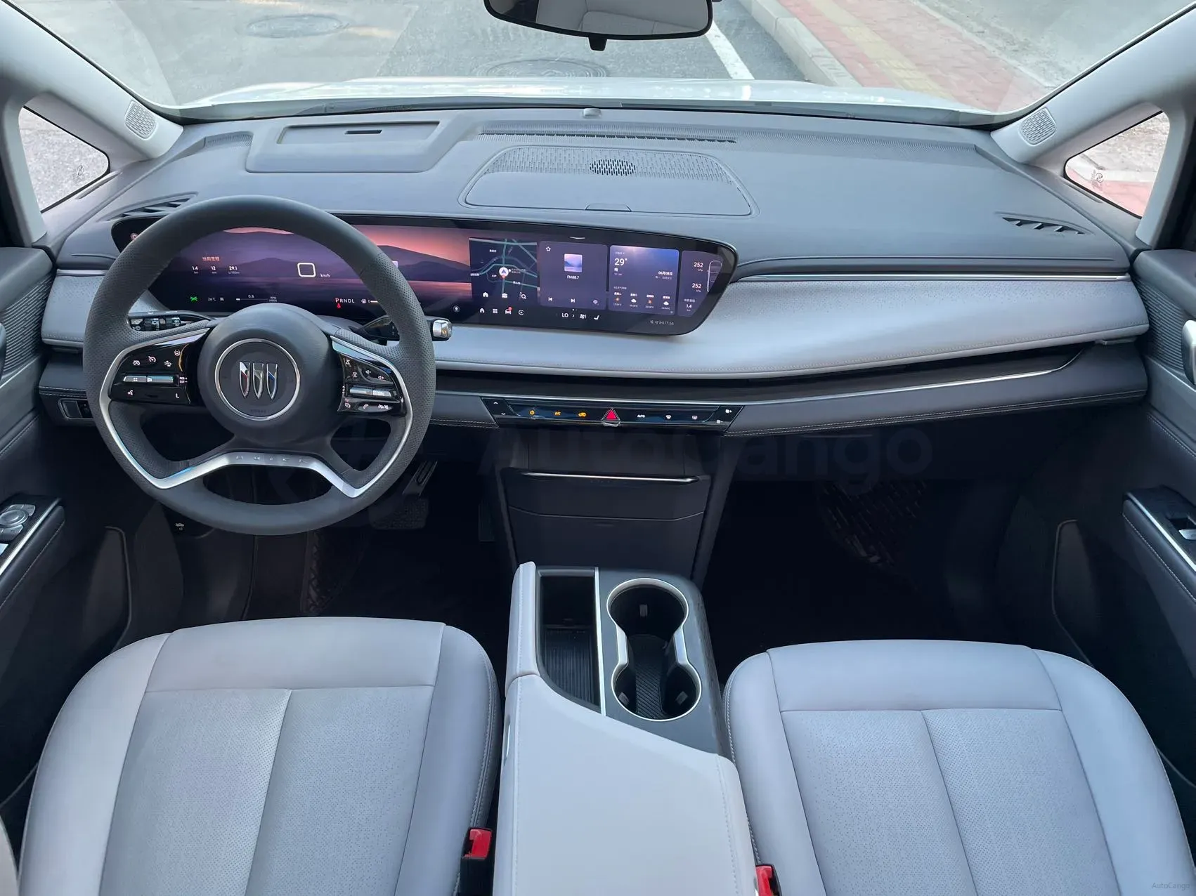2025 Buick GL8 2.0T 237HP L4 9AT,autocango,china used car exporter,china ev exporter,chinese used car exporter,chinese used ev exporter