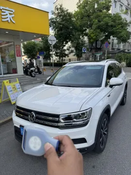 2019 MINI MINI,autocango,china used car exporter,china ev exporter,chinese used car exporter,chinese used ev exporter