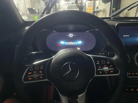 2022 Mercedes-Benz GLC Class 2.0T 258HP L4 9AT,autocango,china used car exporter,china ev exporter,chinese used car exporter,chinese used ev exporter