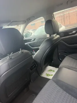 2019 HongQi HS5 2.0T 224HP L4 6AT