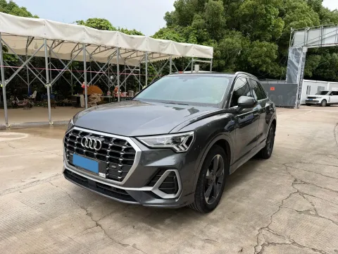 2021 AUDI Q3,autocango,china used car exporter,china ev exporter,chinese used car exporter,chinese used ev exporter