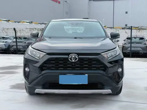 2023 Toyota RAV4 2.0L 171HP L4 CVT,autocango,china used car exporter,china ev exporter,chinese used car exporter,chinese used ev exporter