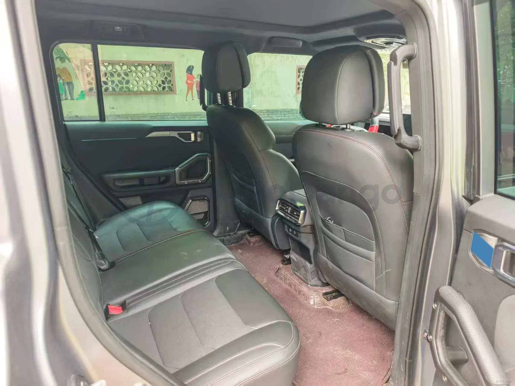 2023 Jetour Traveller 2.0T 254HP L4 7DCT,autocango,china used car exporter,china ev exporter,chinese used car exporter,chinese used ev exporter