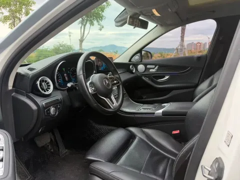 2019 Mercedes-Benz C Class 1.5T 184HP L4 9AT