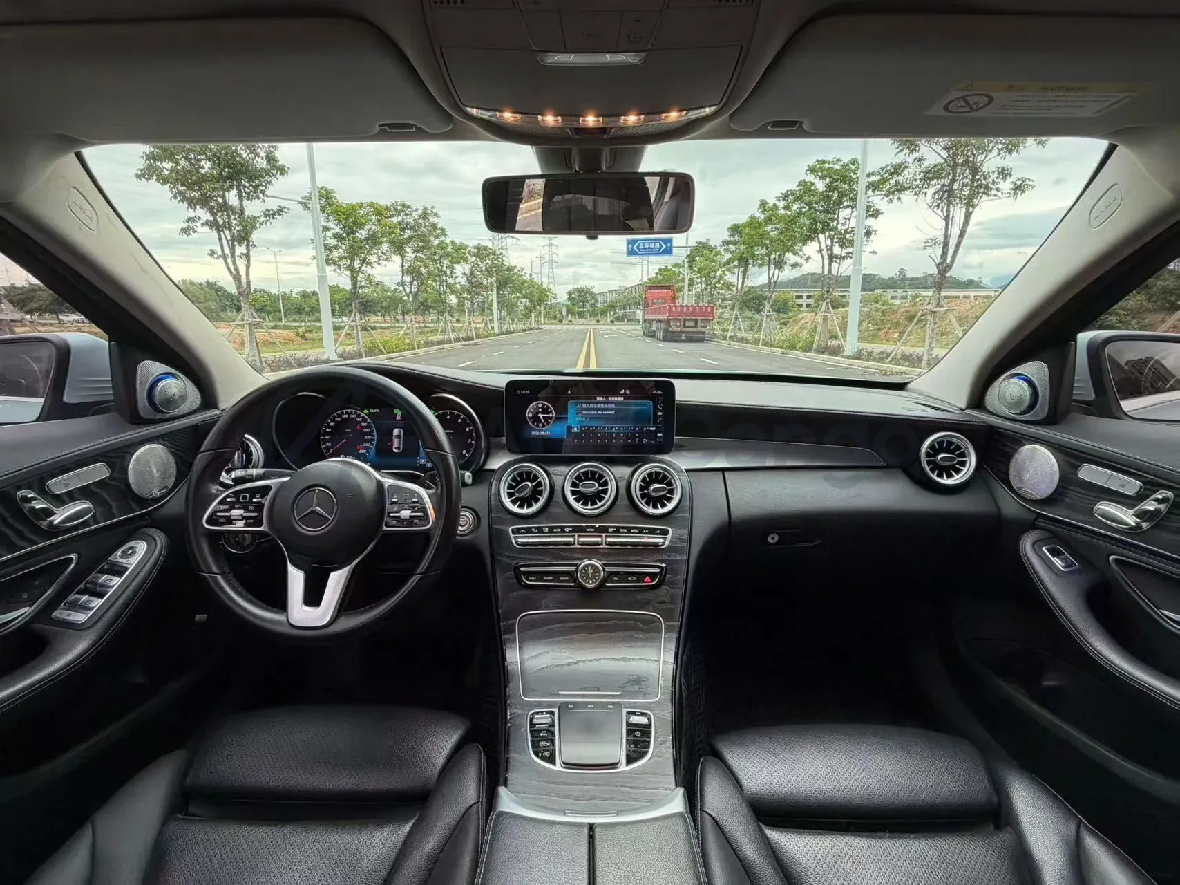 2019 Mercedes-Benz C Class 1.5T 184HP L4 9AT,autocango,china used car exporter,china ev exporter,chinese used car exporter,chinese used ev exporter