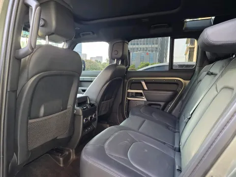 2022 Land Rover Defender 3.0T 400HP L6 8AT