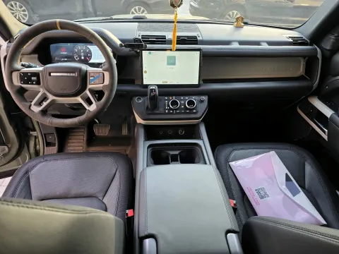 2022 Land Rover Defender 3.0T 400HP L6 8AT