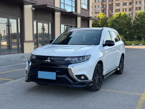 2021 MITSUBISHI OUTLANDER,autocango,china used car exporter,china ev exporter,chinese used car exporter,chinese used ev exporter