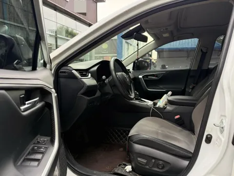 2022 Toyota RAV4 2.0L 171HP L4 CVT