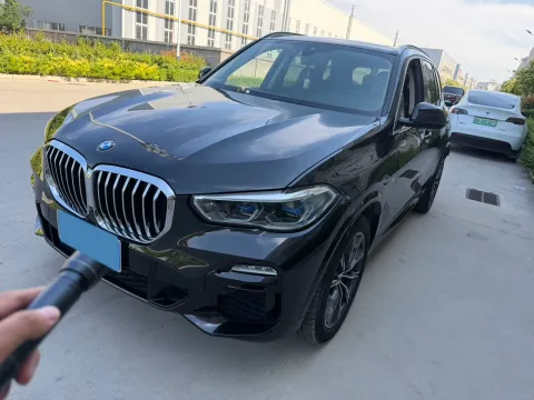 2021 BMW X5,autocango,china used car exporter,china ev exporter,chinese used car exporter,chinese used ev exporter
