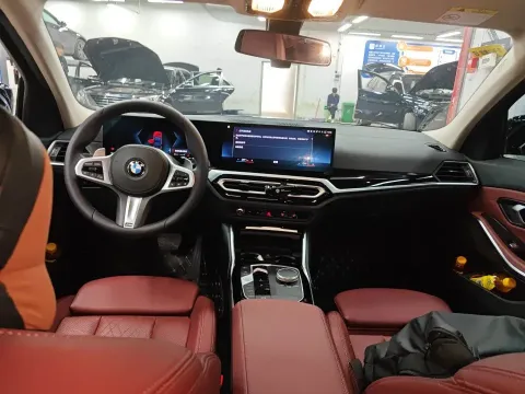 2023 BMW 3 Series 2.0T 156HP L4 8AT,autocango,china used car exporter,china ev exporter,chinese used car exporter,chinese used ev exporter