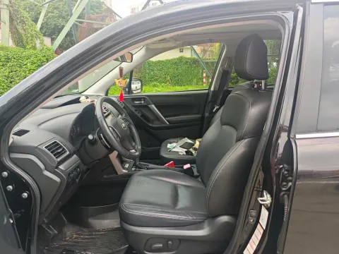 2019 BaoJun 360 1.5L 105HP L4 6MT,autocango,china used car exporter,china ev exporter,chinese used car exporter,chinese used ev exporter
