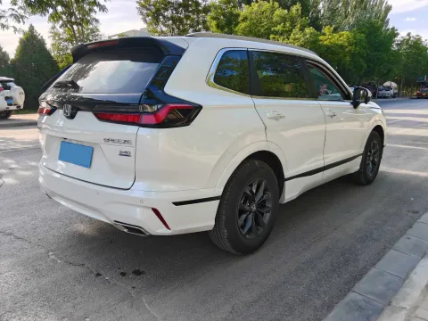 2025 Honda Breeze 1.5T 193HP L4 CVT