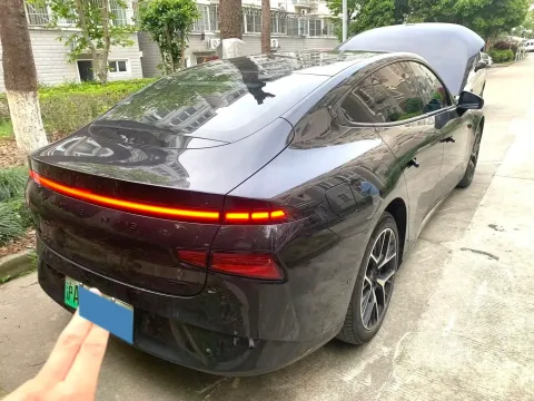 2024 Xpeng P7 BEV 64.4KWH