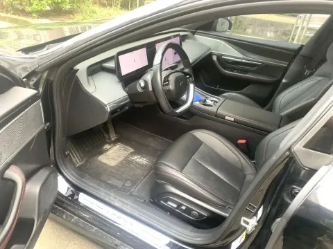 2024 Xpeng P7 BEV 64.4KWH