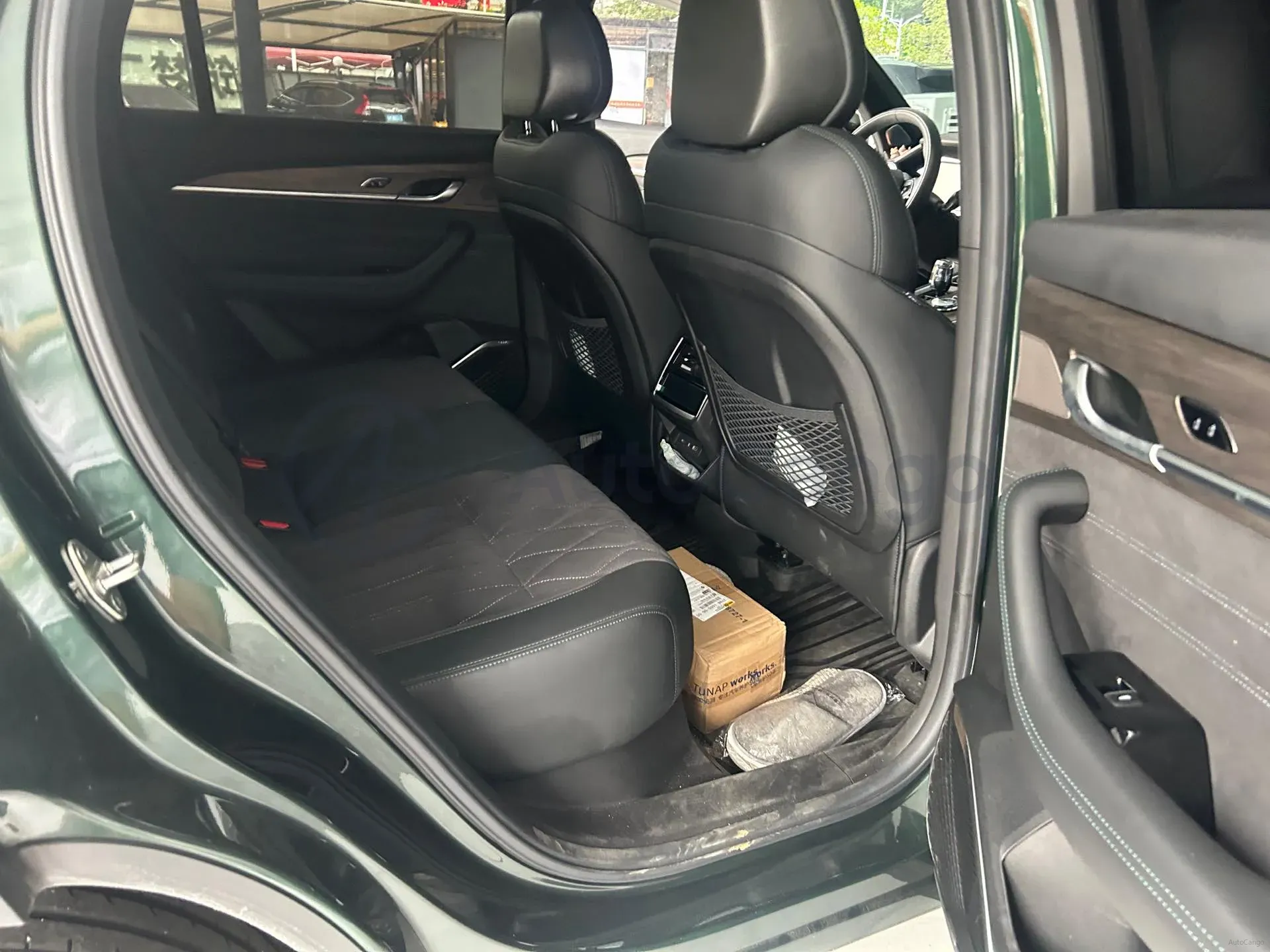 2025 Geely Monjaro 2.0T 238HP L4 8AT,autocango,china used car exporter,china ev exporter,chinese used car exporter,chinese used ev exporter
