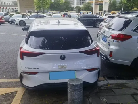 2022 Buick Velite 6 1.5L 102HP L4 E-CVT PHEV 9.5KWH,autocango,china used car exporter,china ev exporter,chinese used car exporter,chinese used ev exporter