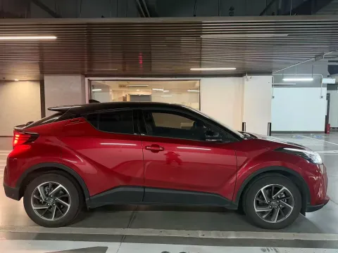 2021 Toyota C-HR 2.0L 171HP L4 CVT