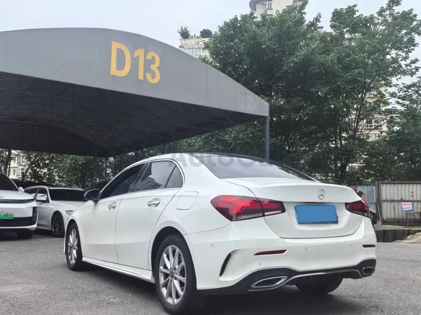 2020 Mercedes-Benz A Class 1.3T 163HP L4 7DCT,autocango,china used car exporter,china ev exporter,chinese used car exporter,chinese used ev exporter