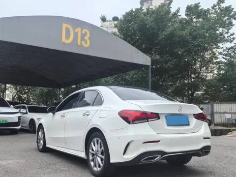 2020 Mercedes-Benz A Class 1.3T 163HP L4 7DCT