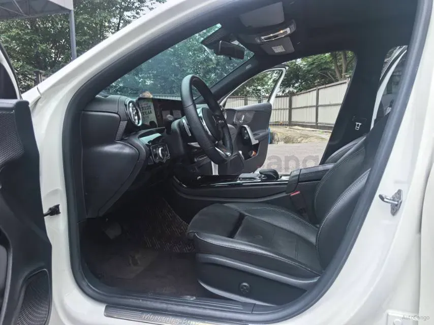 2020 Mercedes-Benz A Class 1.3T 163HP L4 7DCT,autocango,china used car exporter,china ev exporter,chinese used car exporter,chinese used ev exporter