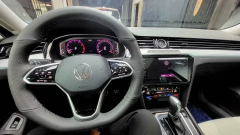 2023 Volkswagen Magotan 2.0T 220HP L4 7DCT