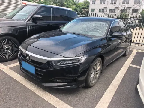 2018 HONDA ACCORD,autocango,china used car exporter,china ev exporter,chinese used car exporter,chinese used ev exporter