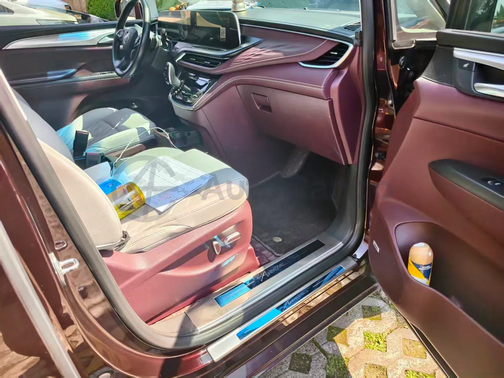 2022 Buick GL8 2.0T 237HP L4 9AT,autocango,china used car exporter,china ev exporter,chinese used car exporter,chinese used ev exporter