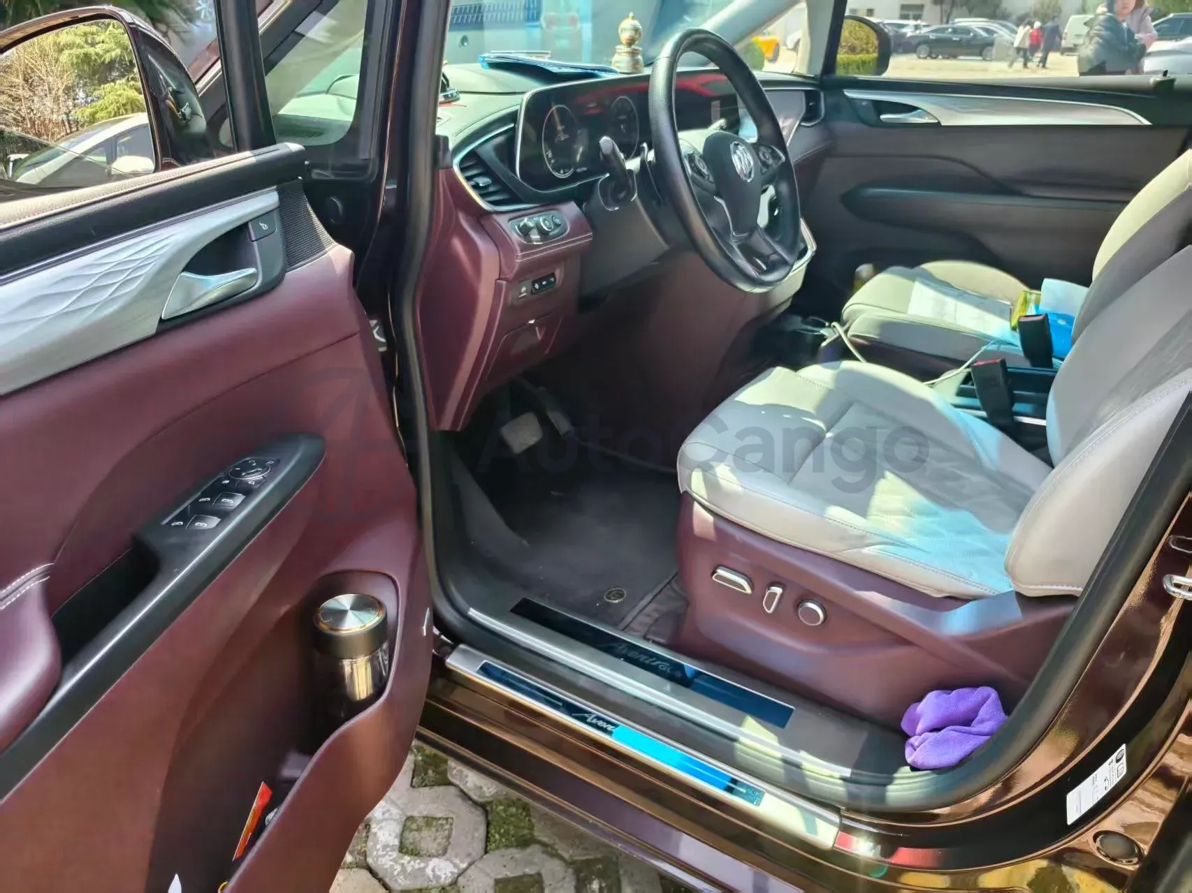 2022 Buick GL8 2.0T 237HP L4 9AT,autocango,china used car exporter,china ev exporter,chinese used car exporter,chinese used ev exporter