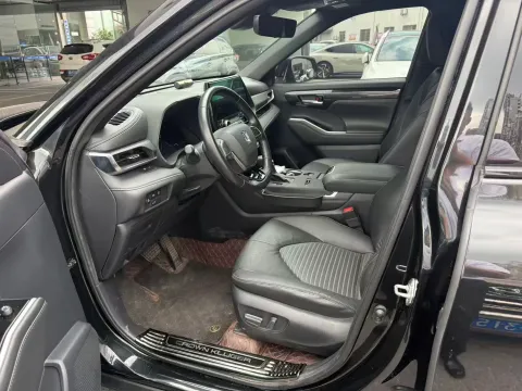 2022 Toyota Crown Kluger 2.5L 192HP L4 E-CVT Hybrid,autocango,china used car exporter,china ev exporter,chinese used car exporter,chinese used ev exporter