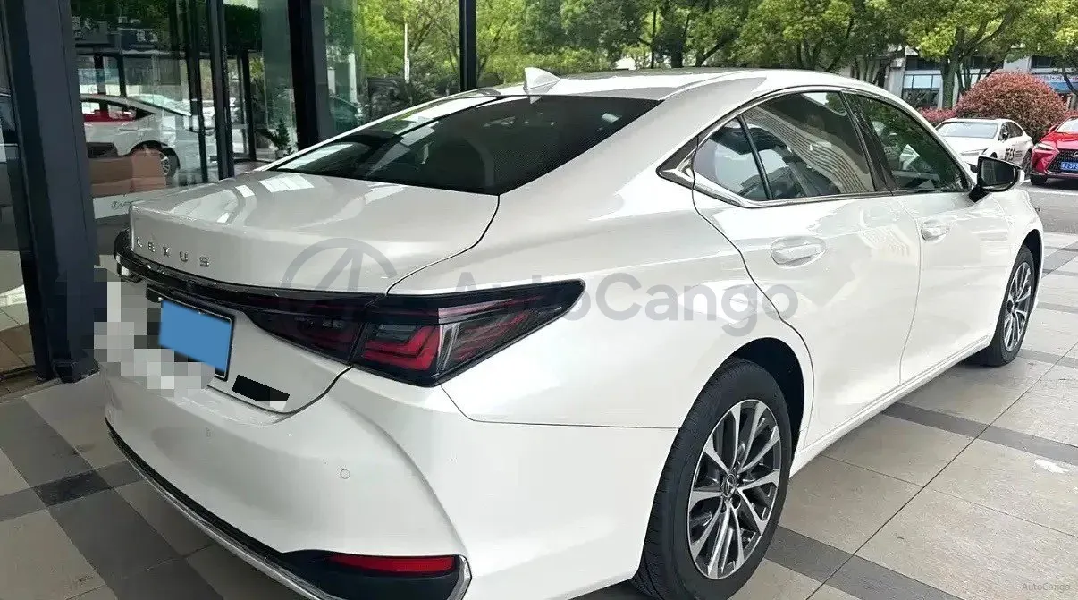 2022 Lexus ES 2.0L 173HP L4 CVT,autocango,china used car exporter,china ev exporter,chinese used car exporter,chinese used ev exporter