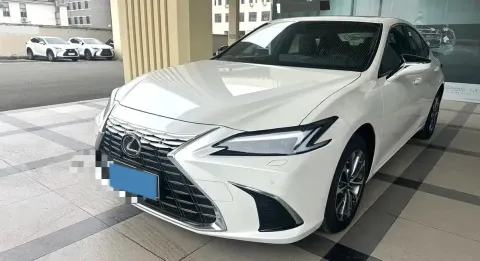 Lexus
