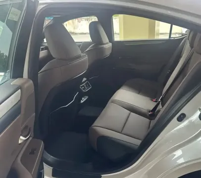 2022 Lexus ES 2.0L 173HP L4 CVT