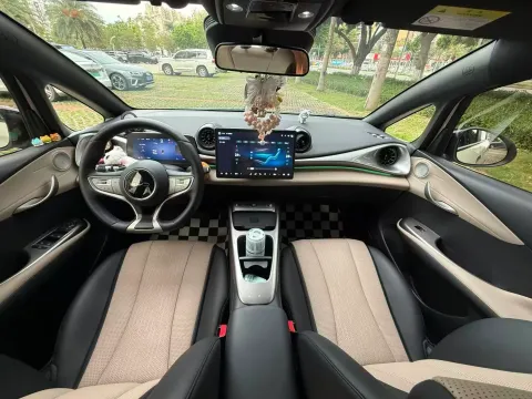 2025 BYD Dolphin BEV 45.12KWH
