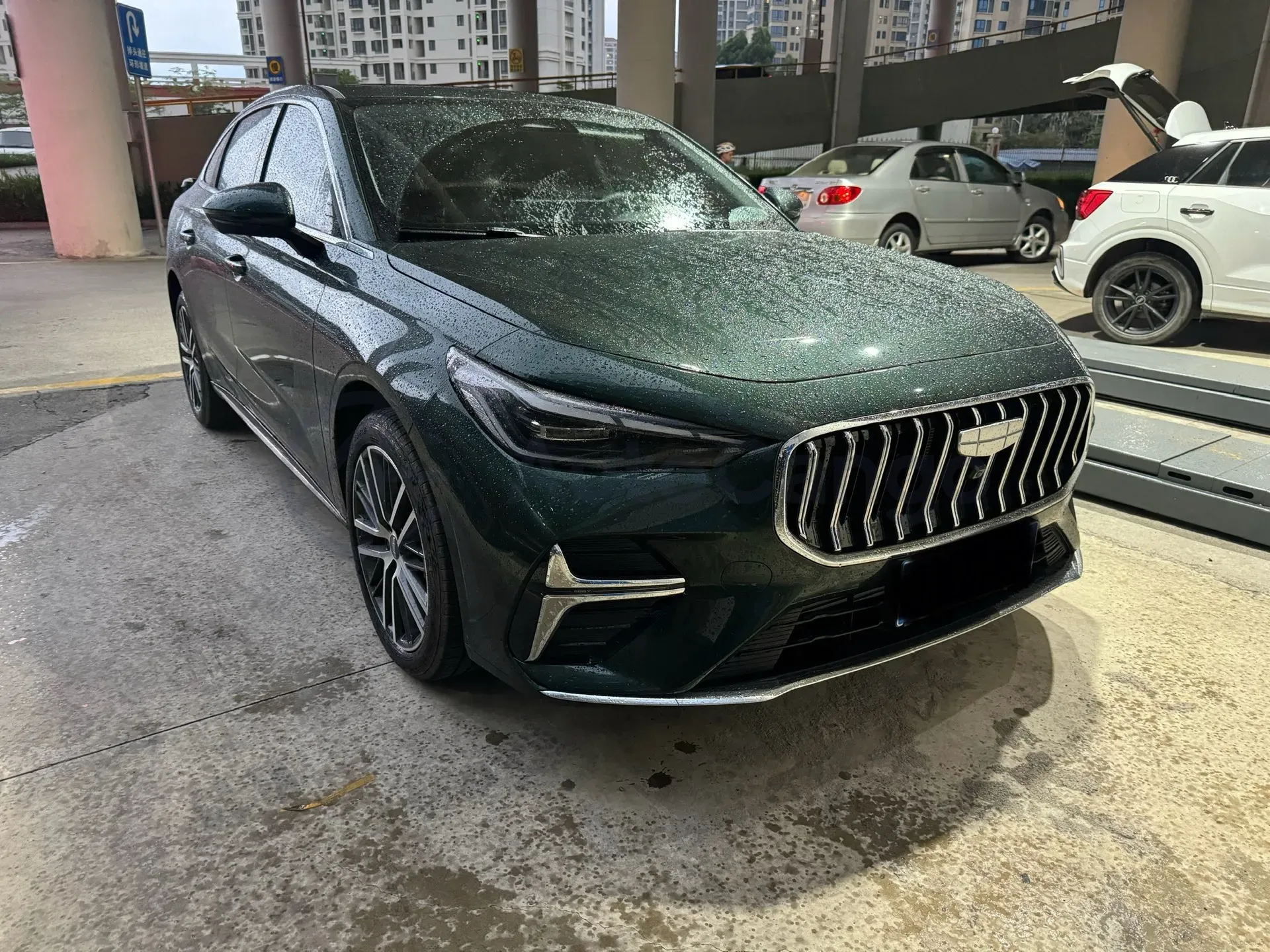 2025 Geely Emgrand 1.5L 127HP L4 CVT,autocango,china used car exporter,china ev exporter,chinese used car exporter,chinese used ev exporter