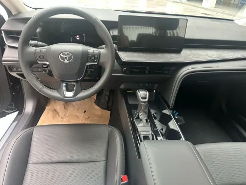 2026 Toyota Camry 2.0L 173HP L4 CVT