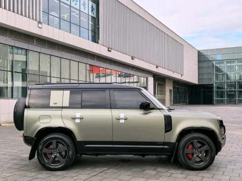 2023 Land Rover Defender 3.0T 400HP L6 8AT