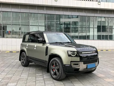 2023 Land Rover Defender 3.0T 400HP L6 8AT