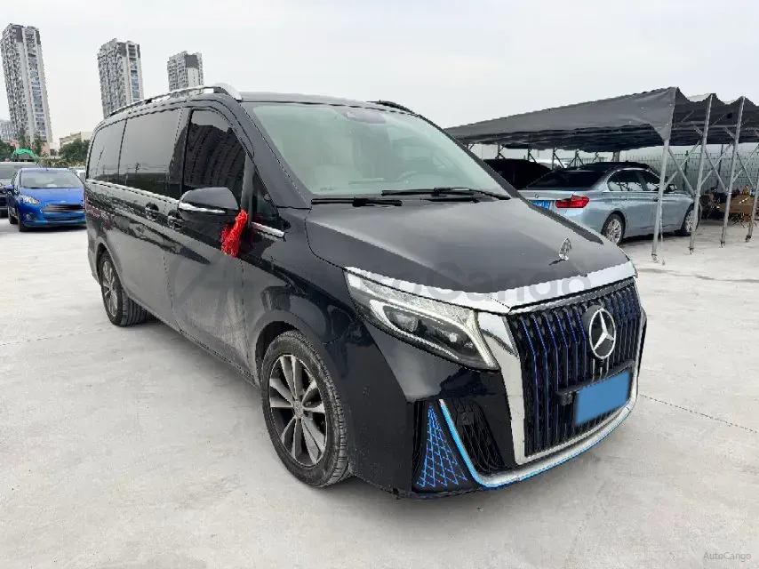 2021 Mercedes-Benz V Class 2.0T 211HP L4 9AT,autocango,china used car exporter,china ev exporter,chinese used car exporter,chinese used ev exporter