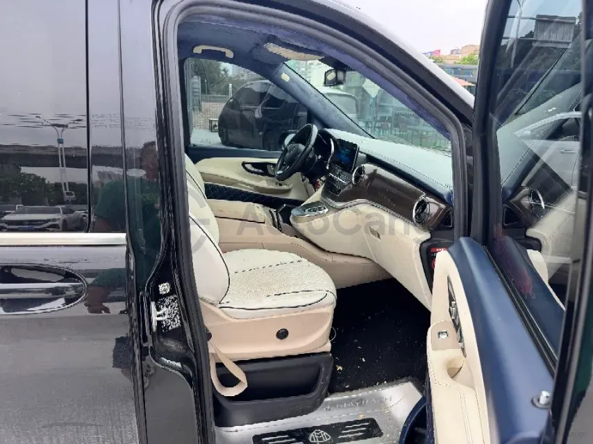 2021 Mercedes-Benz V Class 2.0T 211HP L4 9AT,autocango,china used car exporter,china ev exporter,chinese used car exporter,chinese used ev exporter